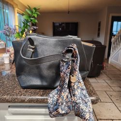 London  Fog.purse Never Used