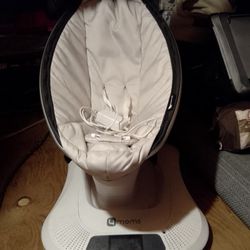 4mom mamaRoo multi-motion baby swing®