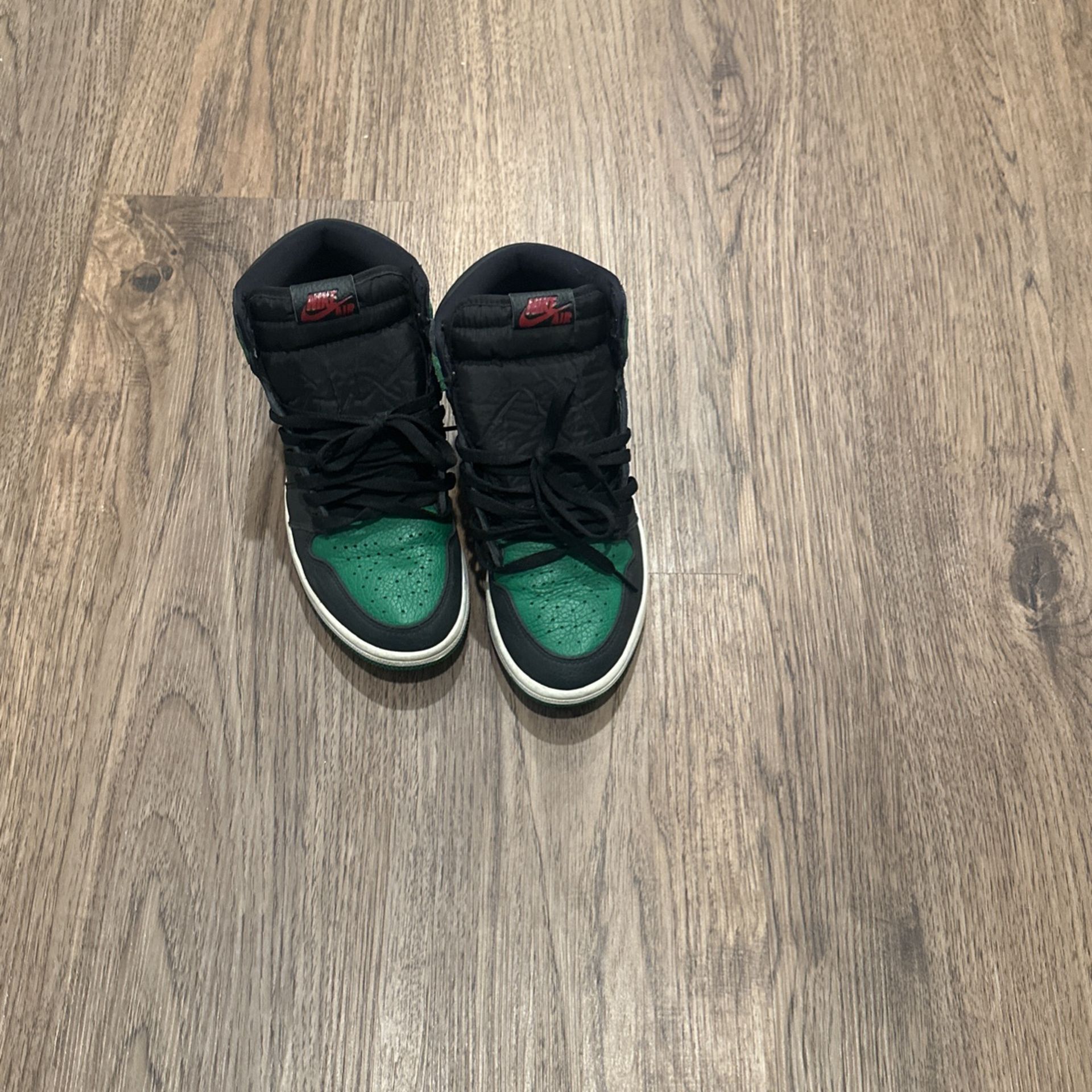 Jordan 1 Retro ‘Pine Green’ Size 8 US Men 