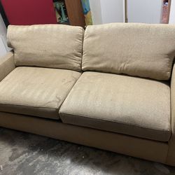 FREE Couch W/ Pull Out Bed