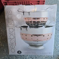 Stainless steel colander set