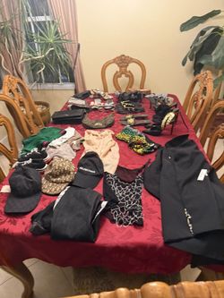 Designer Clothes And Shoes Gucci 