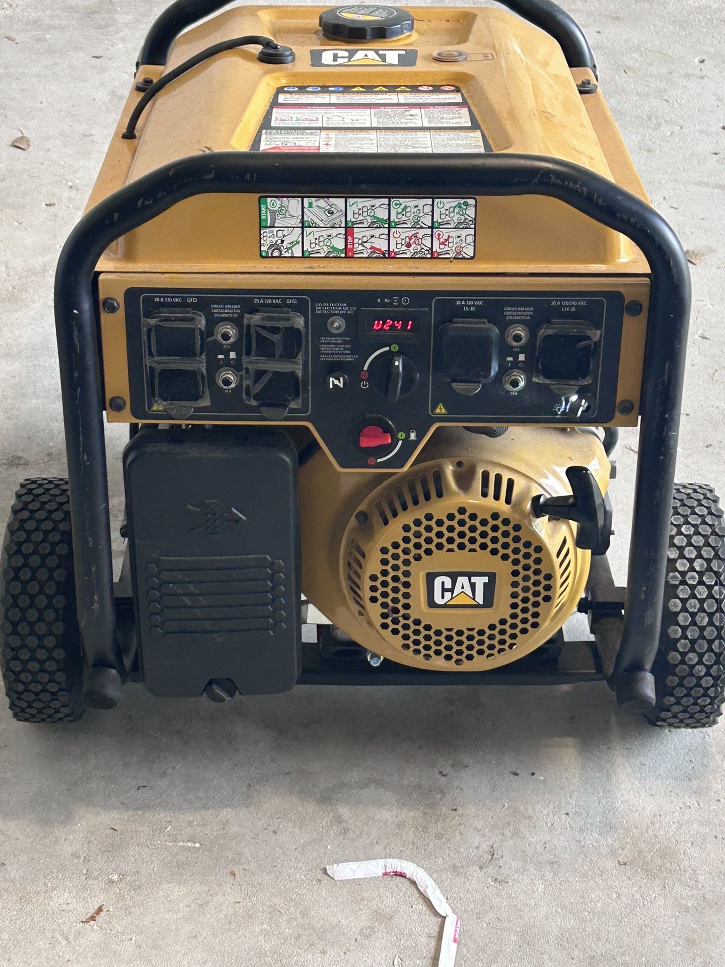 CAT 6500 Generator – Heavy-Duty Power, Excellent Condition - $600 (Melbourne)
