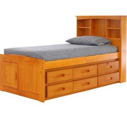 Captain Twin Bed With Extra Storage Space (4 Drawers)... Read Description 