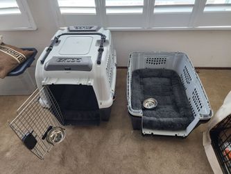 New 32-in travel crates/kennel w/ mat and water bowl