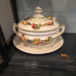 Vintage Tureen Set, CAPODIMONTE Italy 