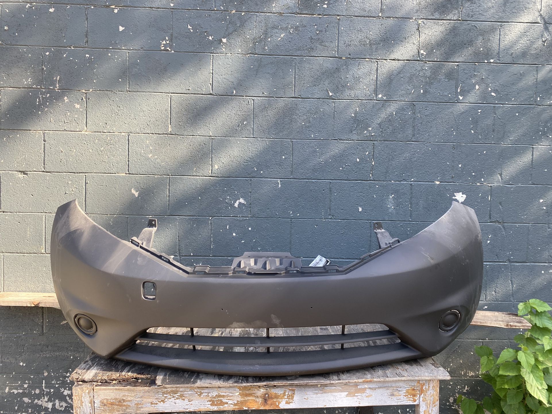 2014-2016 nissan versa note front bumper