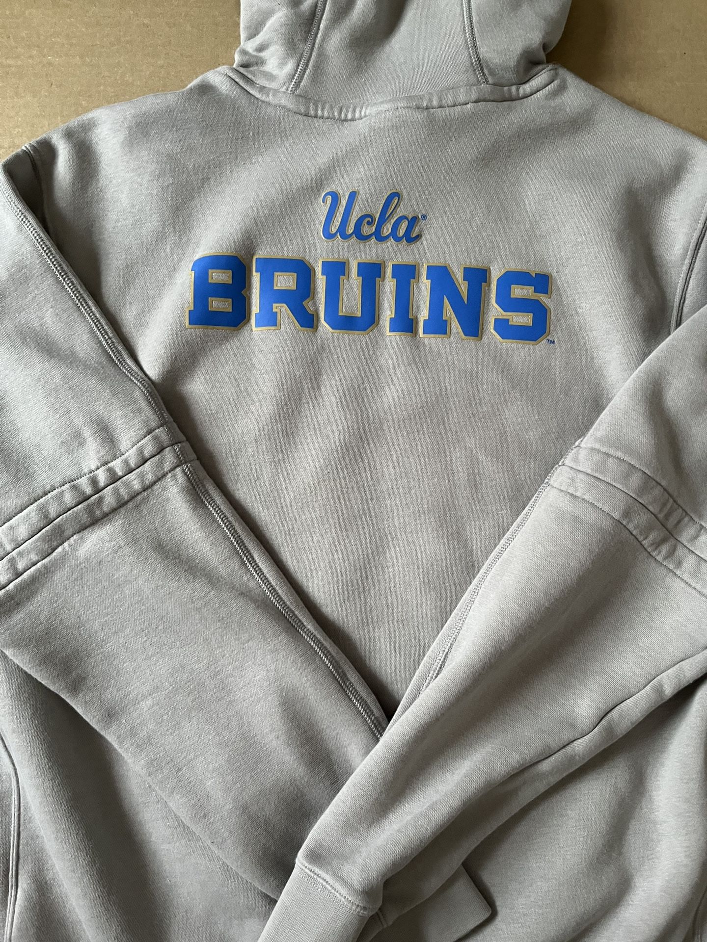 UCLA Bruins Hoodie Jordan Size LG New