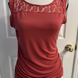 Women’s Red Poppy sleeveless XS Blouse New York And Co