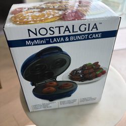 Nostalgia Mini Bundt Cake Lava Cake Maker
