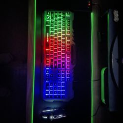 PC RGB Gaming Keyboard, RGB Mouse, Large RGB Mouse Pad W/ Wireless Charging