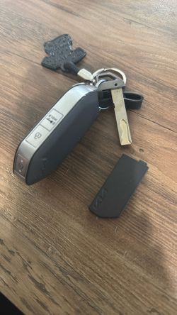 Keys Kia Sorrento / Nissan
