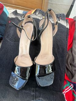 Black High Heels/ Tacones