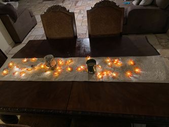 Beautiful wood table/10 top