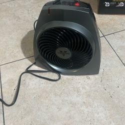 Vornado VH (contact info removed)W Electric Portable Whole Room Heater New