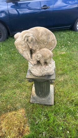 Heavy elephant and baby elephant stone