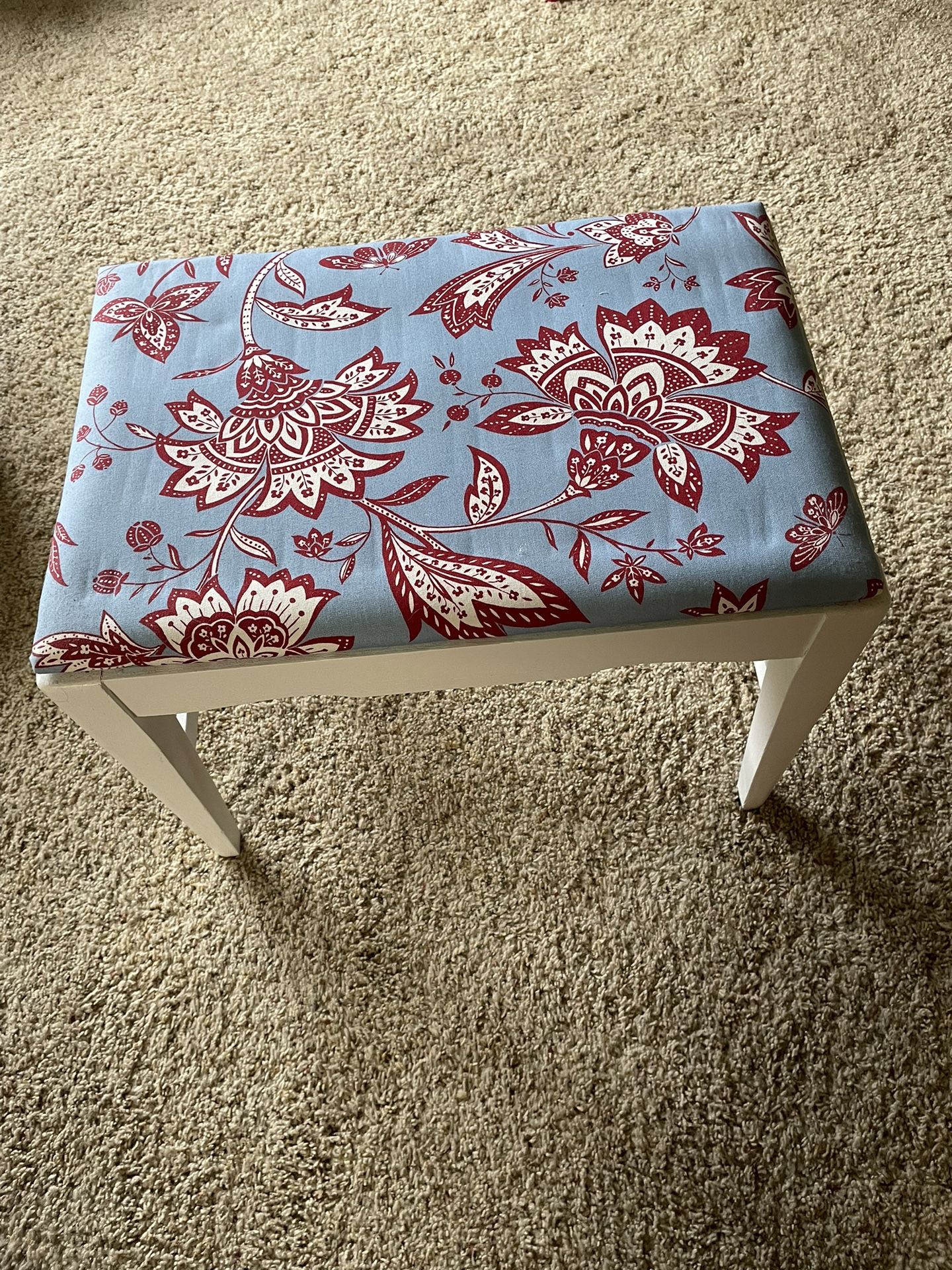 White Vintage Vanity Bench 