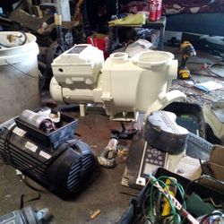 Pentair IntelliFlo Variable Speed Pool Pump 