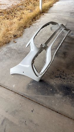 2022-2025 MERCEDES C- CLASS C300 AMG FRONT BUMPER OEM