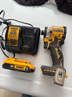 DEWALT ATOMIC 20V Impact Driver Kit Lithium-Ion Cordless 1/4 in. Brushless, 2 Ah Battery, Charger