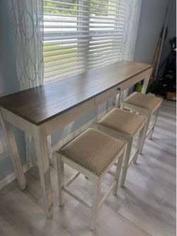 Counter Table with 3 stools