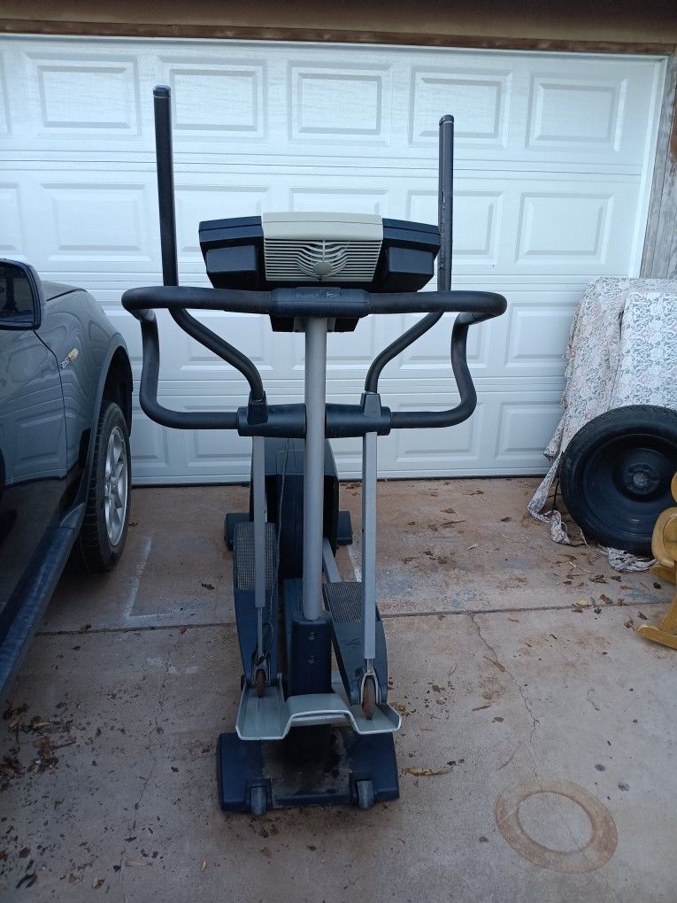 Exercise Machine In Exercise Bike In Exercise Equipments In Great Condition 
