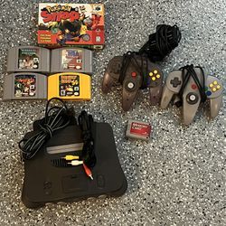 NINTENDO 64 w/ 2 controllers & Games