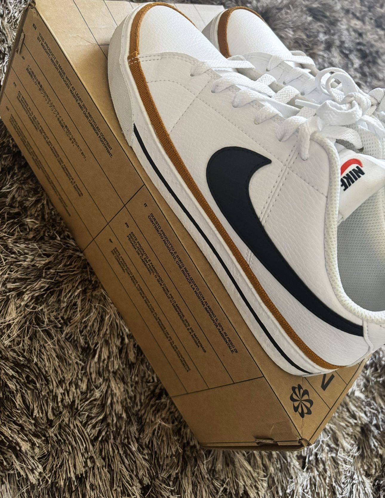 Nike Court Legacy