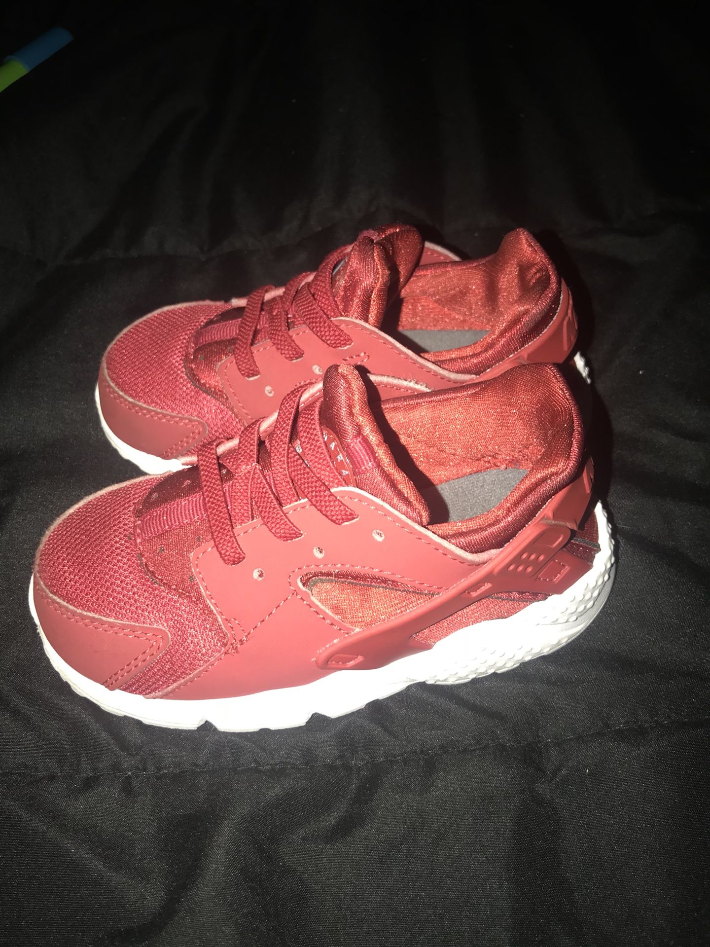 Toddler boys Nike sneakers size 7