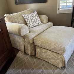 CUSTOM LAZY BOY OVERSIZED CHAIR +OTTOMAN $80