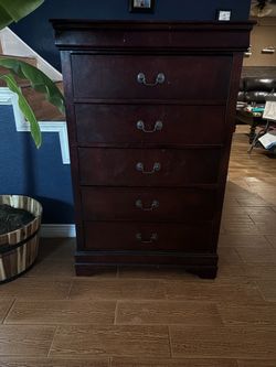 Dresser