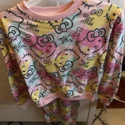 Hello Kitty Outfit 