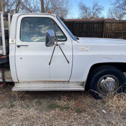 Flat Bed Pick Up