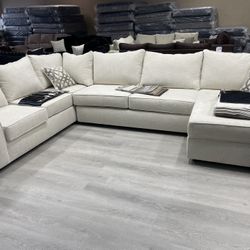 U-SHAPED SECTIONAL