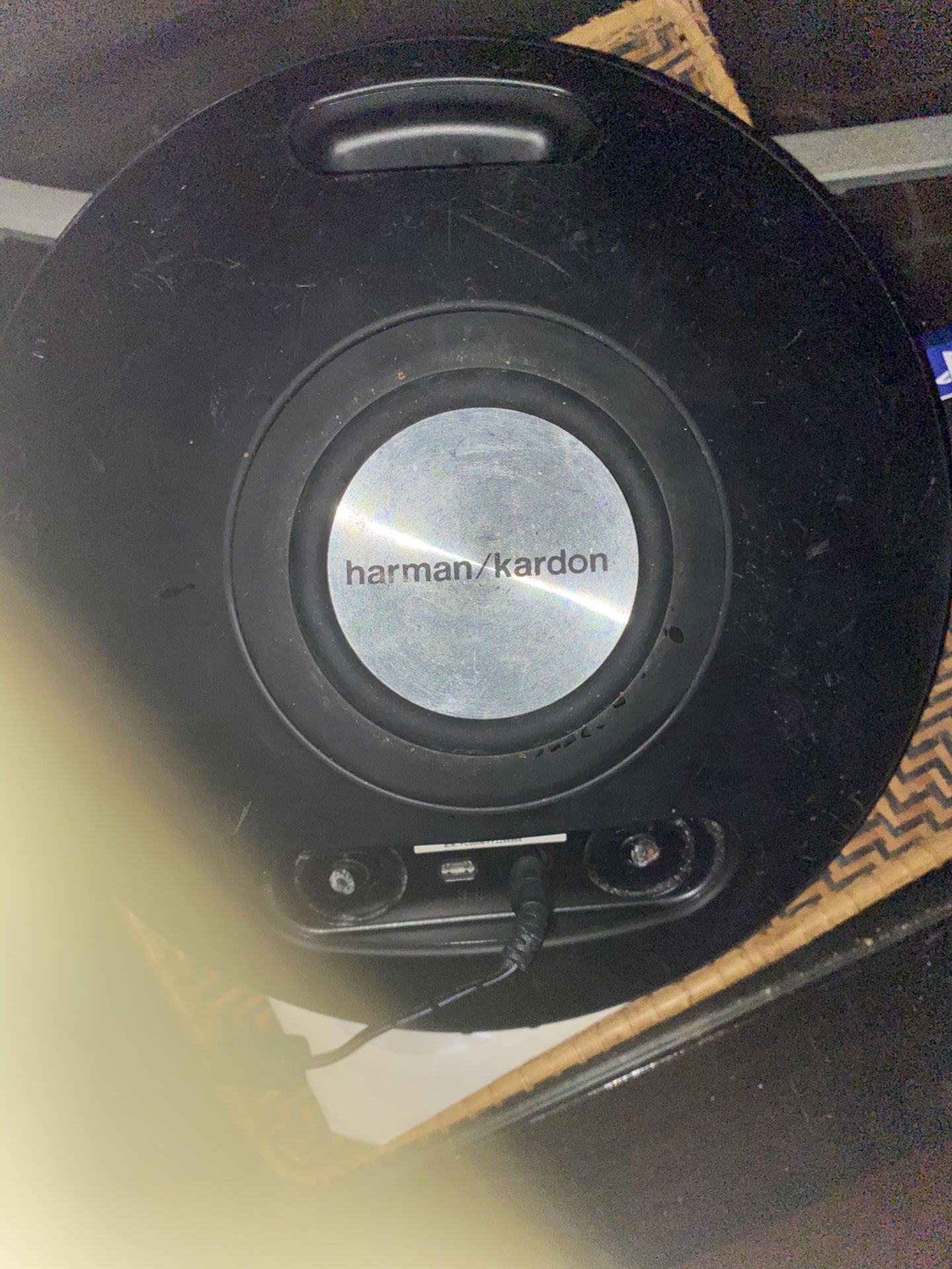 Harmon kardon Bluetooth speaker