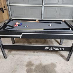 Game Table Swivel, Bliards and Air Hockey Widd 66" Deep 30" Height 32"
Missing 1 Ball