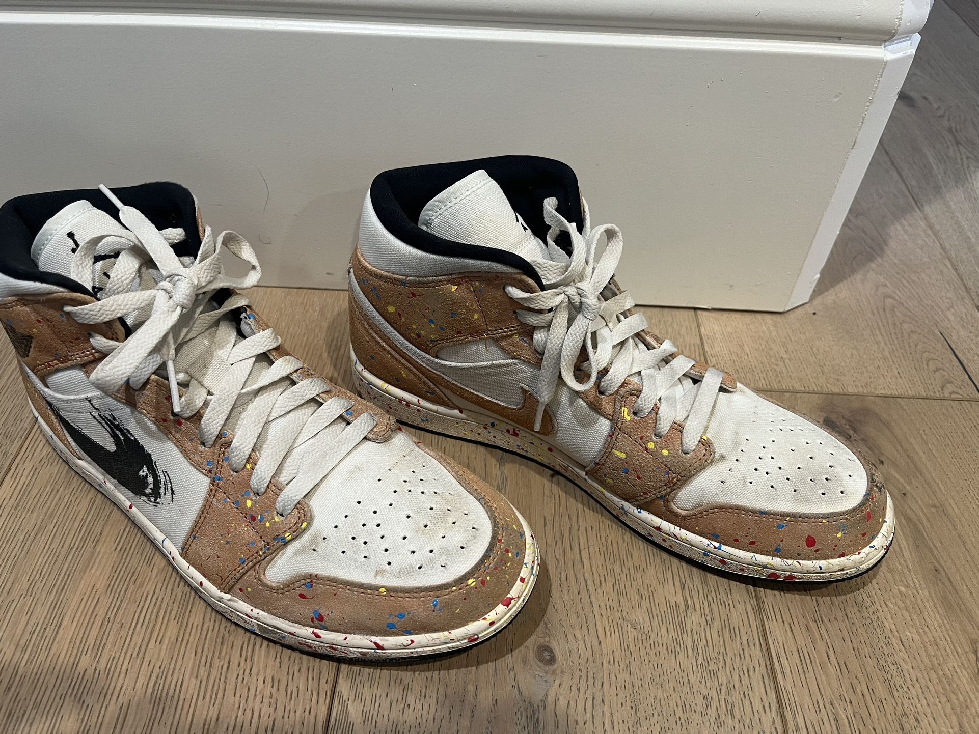 Nike Air Jordan 1 Mid SE Brushstroke  Size 10