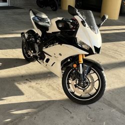 2019 Yamaha R3