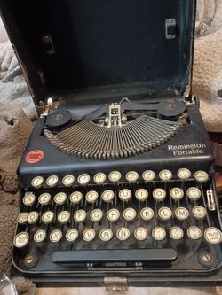 ORIGINAL REMINGTON PORTABLE