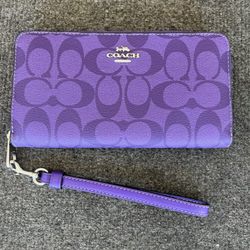 Coach Zip Wallet Purple Signature C4452