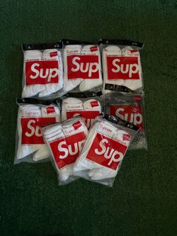 Supreme socks