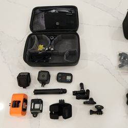 GoPro Hero 4 Seesion (x2)
