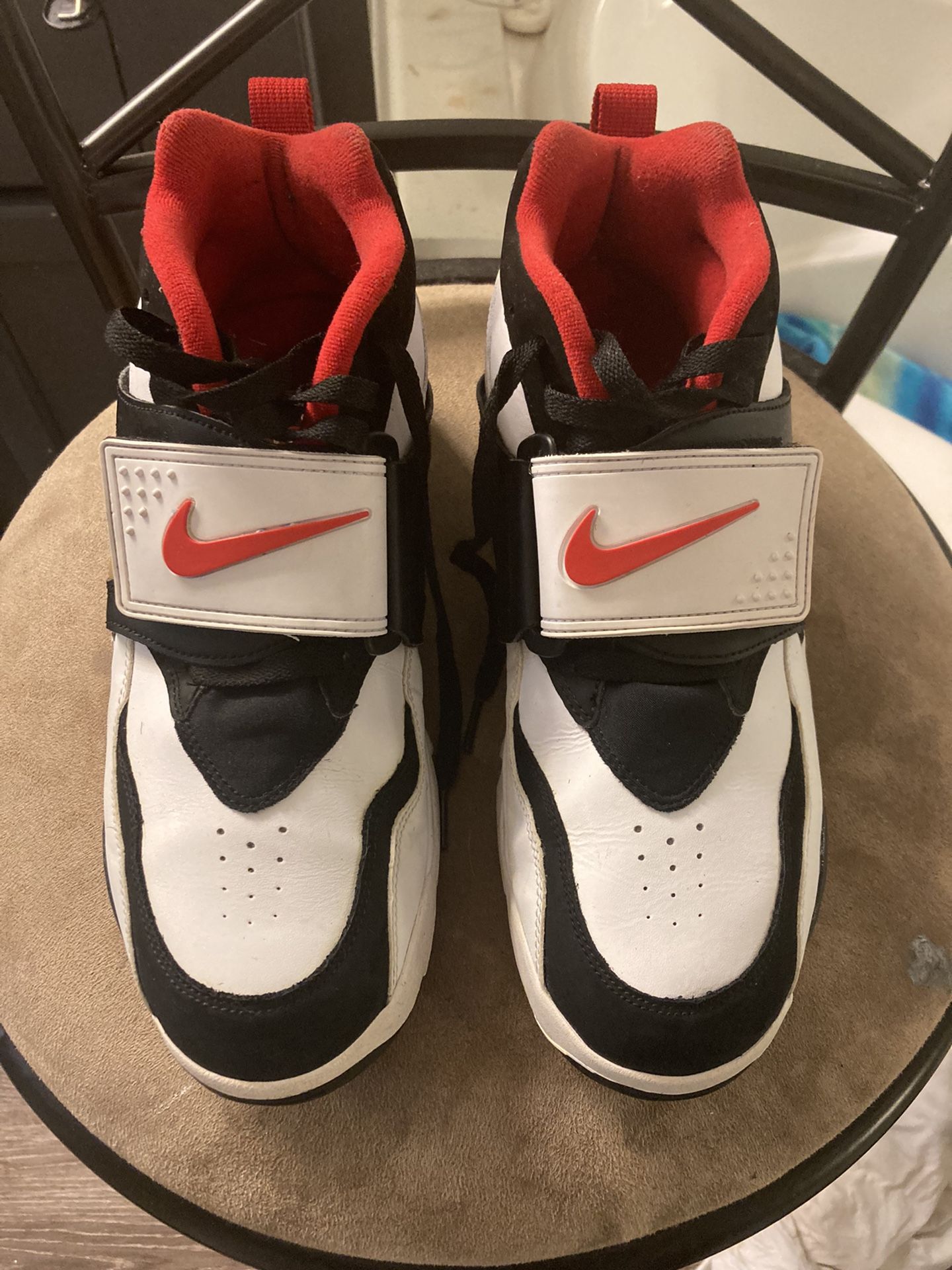 Nike Diamond Turf 9.5