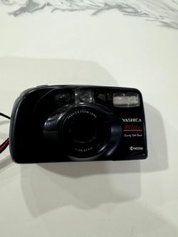 Yashica Elite zoom black 35mm film camera