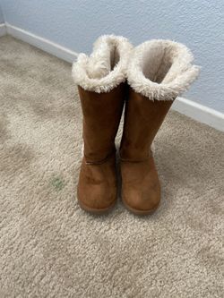 Girl boots size 13