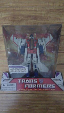 Hasbro Masterpiece Starscream