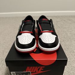 Air Jordan 1 Retro Low OG Black Toe Size 10
