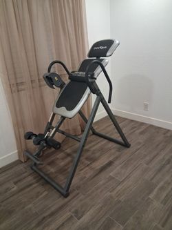 Inversion table innova