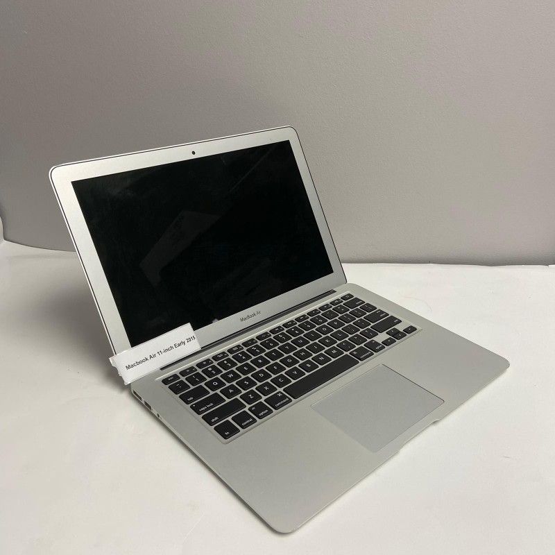 Apple Macbook Air 11-inch Early 2015 (Core i5/4GB RAM/128GB