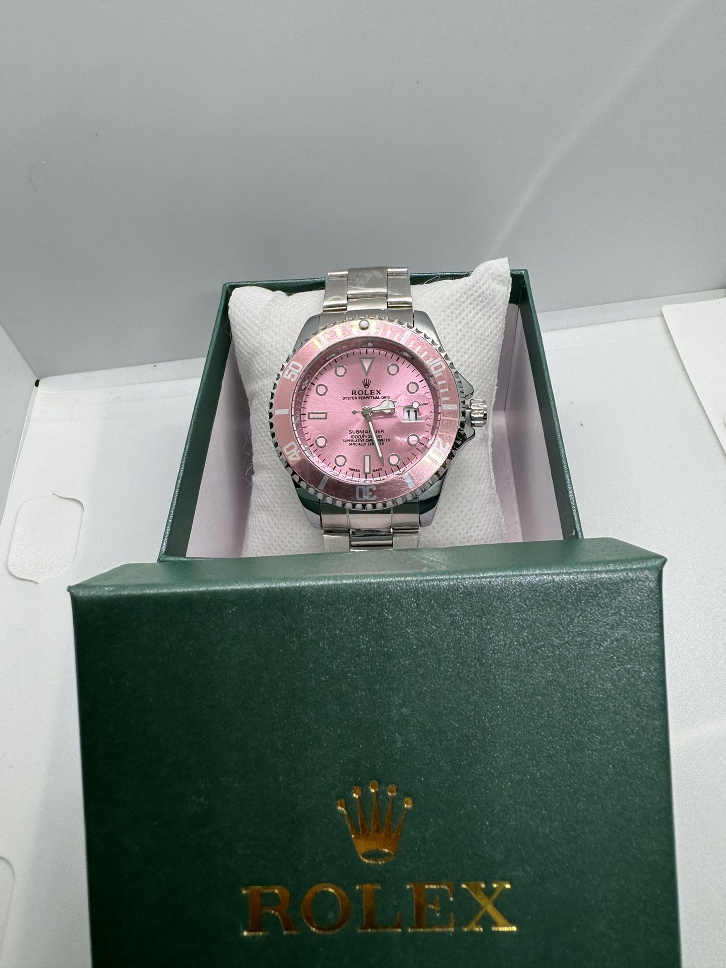 Brand New Women’s Pink Face / Silver Band Designer Watch With Box! 